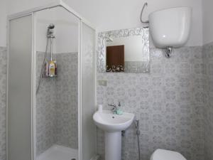 Kúpeľňa v ubytovaní Holiday Home in Corvara with Pool and Barbecue