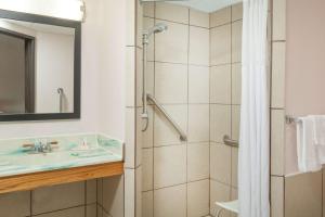 Gallery image of Days Inn by Wyndham Mason City in Mason City +31 photos