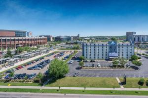 Gallery image of Days Hotel by Wyndham University Ave SE in Minneapolis