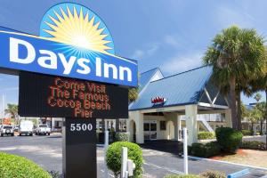 Certifikat, nagrada, znak ali drug dokument, ki je prikazan v nastanitvi Days Inn by Wyndham Cocoa Beach Port Canaveral