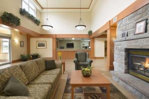 Posezení v ubytování Days Inn by Wyndham Orillia