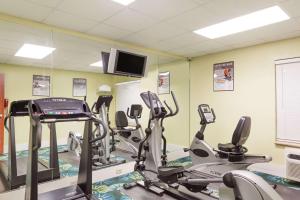 Fitness center at/o fitness facilities sa Days Inn & Suites by Wyndham Savannah North I-95