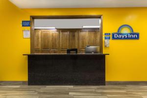 Certifikát, hodnocení, plakát nebo jiný dokument vystavený v ubytování Days Inn by Wyndham Delta
