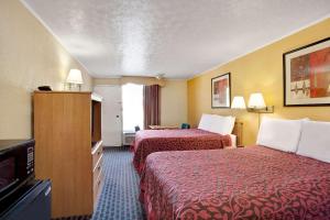 Gallery image of Days Inn by Wyndham Knoxville West in Knoxville