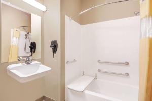 Fotografie z fotogalerie ubytování Days Inn & Suites by Wyndham Marquez v destinaci Marquez