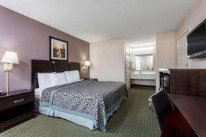 Galeriebild der Unterkunft Days Inn by Wyndham Lugoff in Lugoff