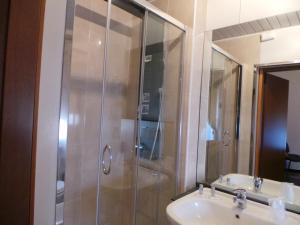 A bathroom at Hotel Europa
