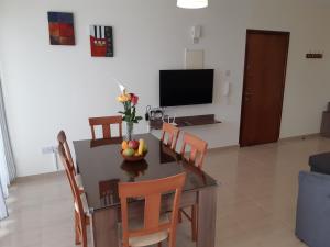 Afbeelding uit fotogalerij van Vasilas Holiday Apartment #1 in Larnaka