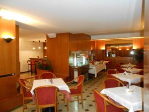 מסעדה או מקום אחר לאכול בו ב-Hotel Principe