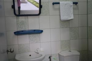 Ένα μπάνιο στο J Home apartment Hadyai +10 φωτογραφίες