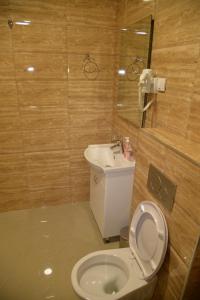 Kylpyhuone majoituspaikassa B&B Hisar International