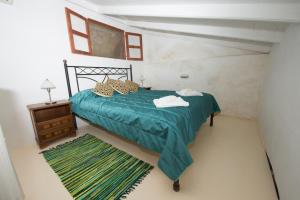 Imagen de la galería de Kaitoula Apartment Up, en Symi 8 fotos más