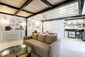 A seating area at Don Pedro Home