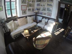 Gallery image of The Scarlet House in Meyisti