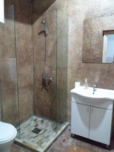 Bilik mandi di Bed&Breakfast INTERMEZZO CAFFE