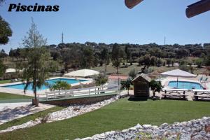 Der Swimmingpool an oder in der Nähe von Hotel Rural da Ameira