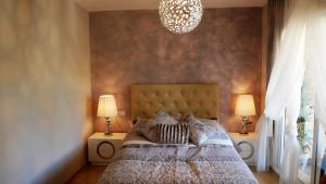 Posteľ alebo postele v izbe v ubytovaní Appartement Hillside Suite
