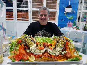 Φαγητό σε αυτό το ξενοδοχείο ή κάπου εκεί κοντά