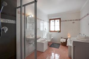 Kúpeľňa v ubytovaní Chaletapartement Ambiente Villa Mozart