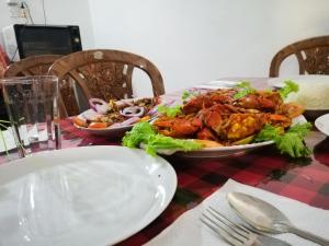 Φαγητό σε αυτός ο ξενώνας ή κάπου εκεί κοντά