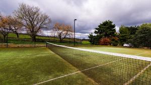 Hillview Farmstay tesisi ve yakınında tenis ve/veya squash olanakları