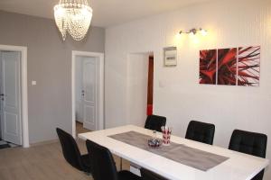 Fotografie z fotogalerie ubytování Apartmani Corleone v destinaci Bilice