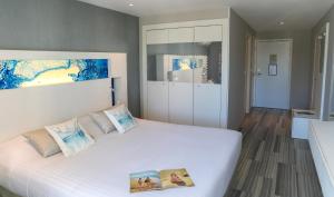 Cama ou camas em um quarto em Hôtel Josse