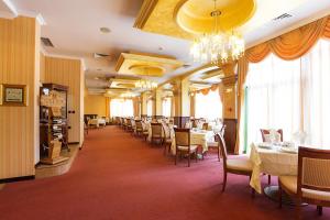 Restaurace v ubytování Romance Hotel and Family Suites