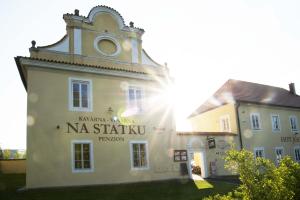 Fotografija v galeriji nastanitve Penzion U tri statkaru v mestu Dobříš