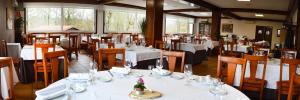 Restaurace v ubytování Hotel Os Caracoles