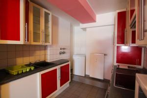 Kuchyň nebo kuchyňský kout v ubytování Hotel Ahrberg Viertel