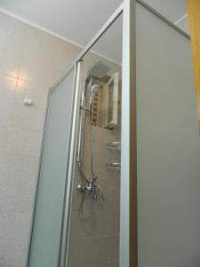 Ein Badezimmer in der Unterkunft Rooms Vjera