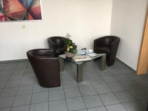 Posezení v ubytování Hotel Gästehaus Linden