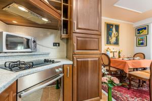 Kuchyň nebo kuchyňský kout v ubytování Apartment Noa Opatija