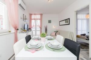 Fotografie z fotogalerie ubytování Apartman Roko v destinaci Petrcane