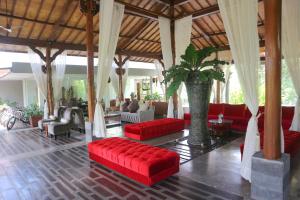 Ein Sitzbereich in der Unterkunft Grand Mega Resort & Spa