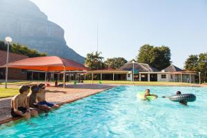 Piscina a Swadini, A Forever Resort o a prop