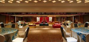 Posezení v ubytování Grand Mercure Vadodara Surya Palace