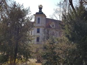 Zgradba, v kateri se nahaja hotel