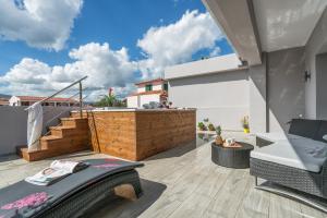 Balkón nebo terasa v ubytování Savvas Luxury Suites