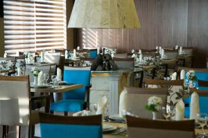 Restoran ili drugo mesto za obedovanje u objektu Bzommar Palace Hotel