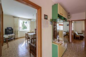 Kuchyň nebo kuchyňský kout v ubytování Apartman Željka