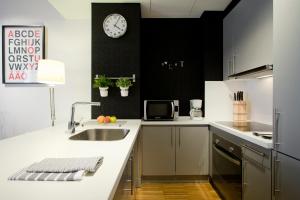 Zdjęcie z galerii obiektu Gran Via Apartment by Flatsweethome w Madrycie +11 zdjęć