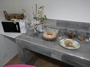 Jedlo v ubytovaní bed & breakfast alebo blízkom okolí