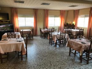 Villar de PlasenciaにあるHostal Restaurante EL AVION S,Lのギャラリーの写真