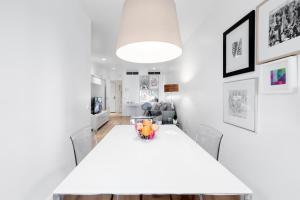 Zdjęcie z galerii obiektu Villanueva Apartments by Flatsweethome w Madrycie