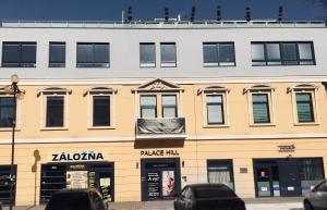 The building in which Az apartmant is located
