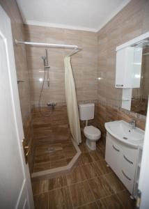 Koupelna v ubytování Apartments Phoenix