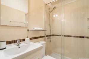 Koupelna v ubytování Casa Isabela + 24 fotografií