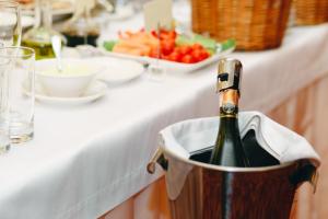 Nápoje v ubytování Nobilis Hotel